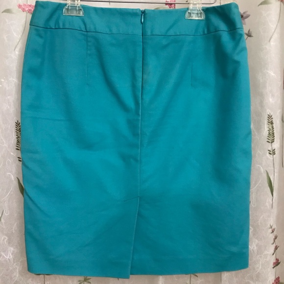 Calvin Klein Pencil Skirt with zipper detail - Picture 4 of 5